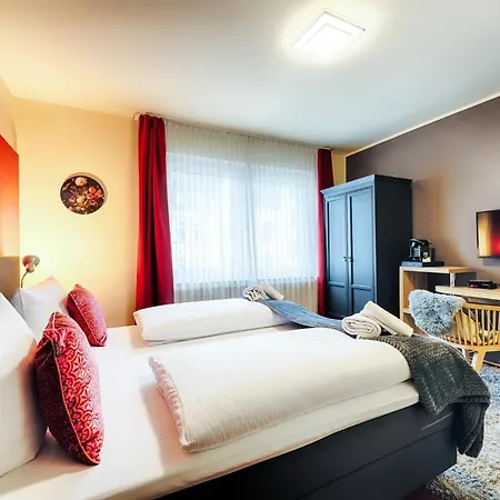 Fuerst Garden فندق