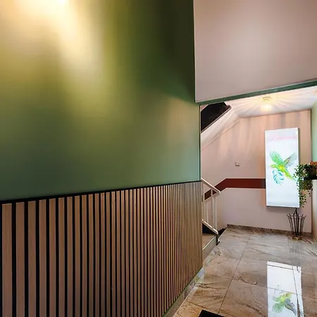 Fuerst Garden فندق