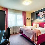 Fuerst Garden 3*