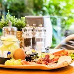 Ξενοδοχείο Fuerst Garden 3*