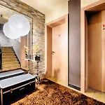 فندق Fuerst Garden 3*