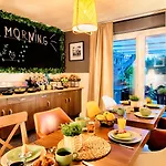 Ξενοδοχείο Fuerst Garden 3*