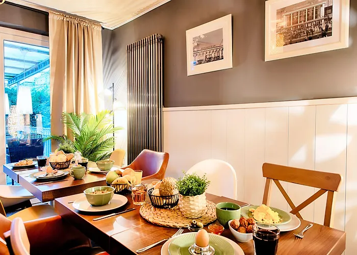 福斯特花园酒店